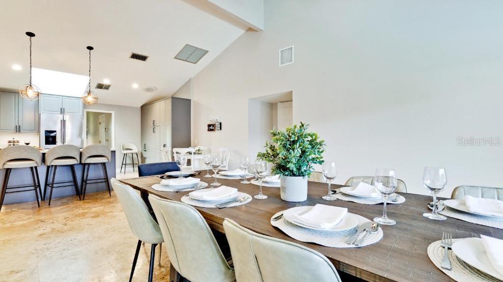 PALMA SOLA BAY ESTATES - Residential