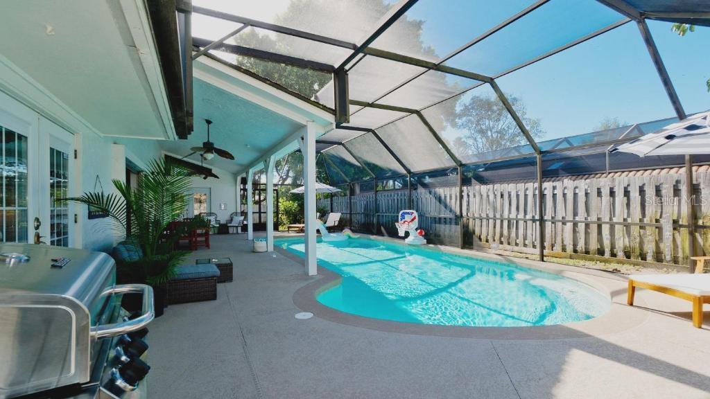 PALMA SOLA BAY ESTATES - Residential