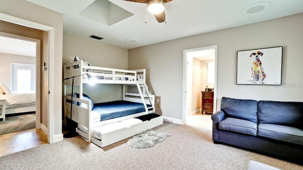 PALMA SOLA BAY ESTATES - Residential