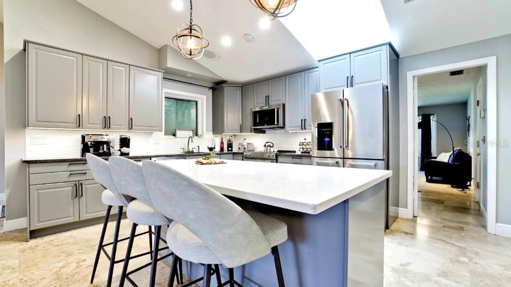 PALMA SOLA BAY ESTATES - Residential