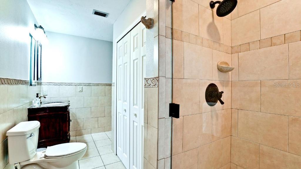 PALMA SOLA BAY ESTATES - Residential