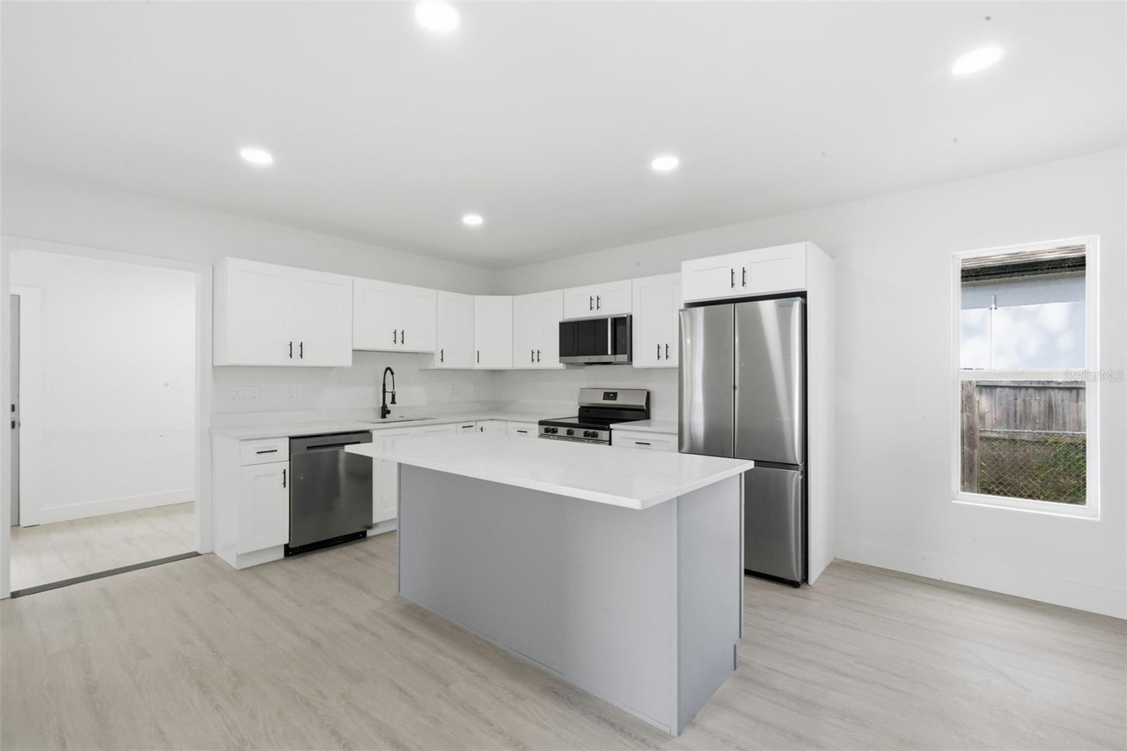 WILMA WEST - Residential