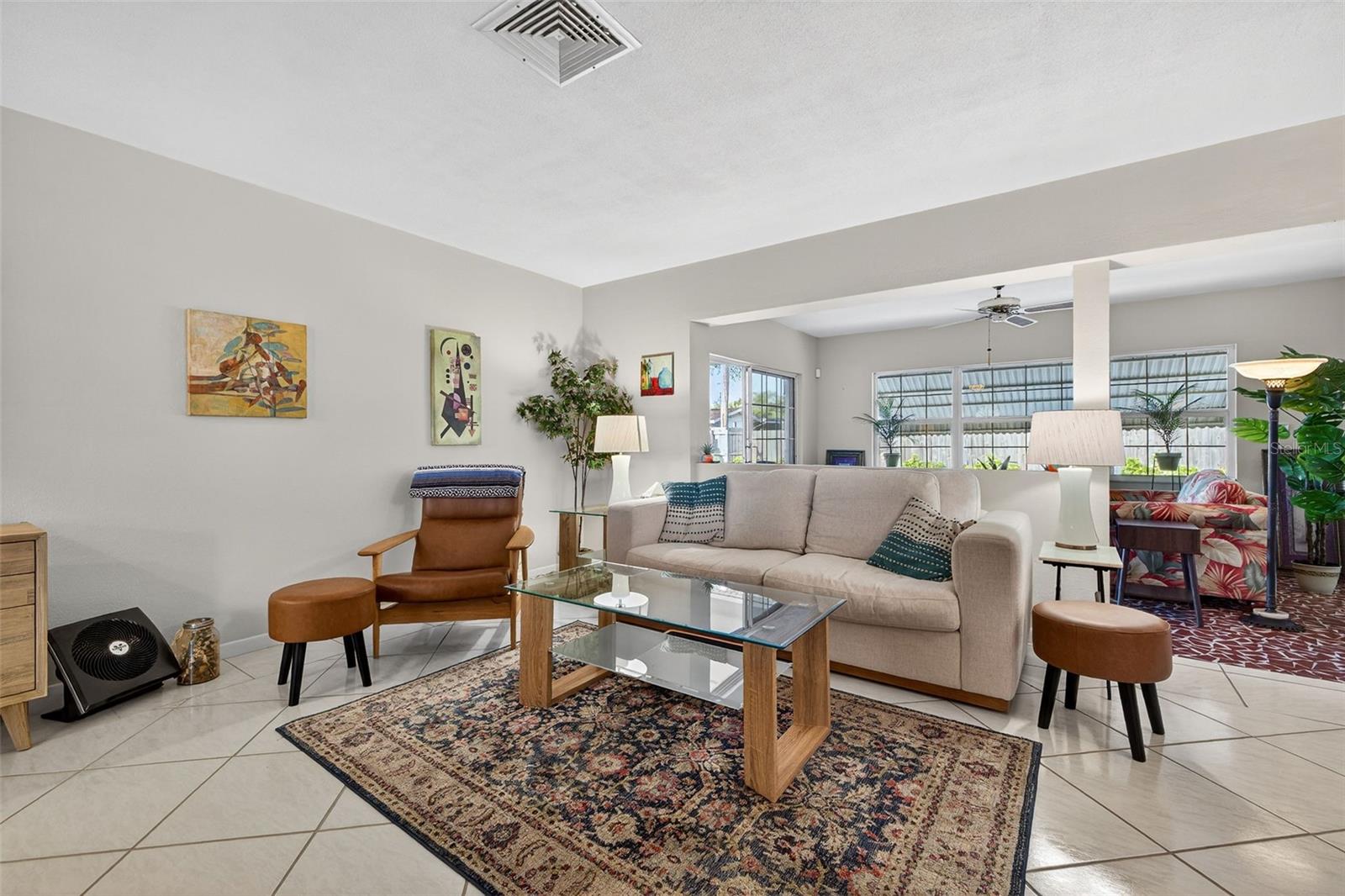 TROPIC HILLS - Residential