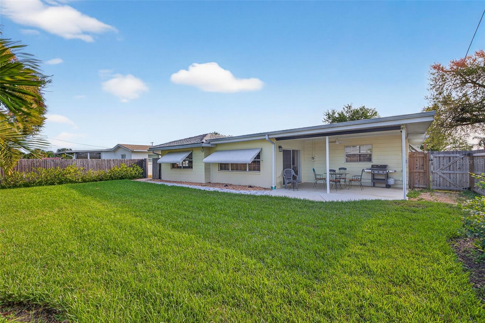 TROPIC HILLS - Residential