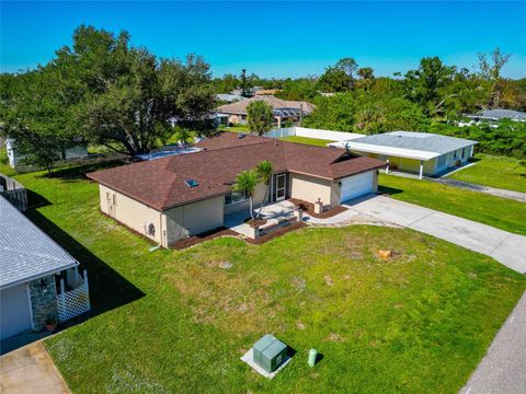 A home in PORT CHARLOTTE