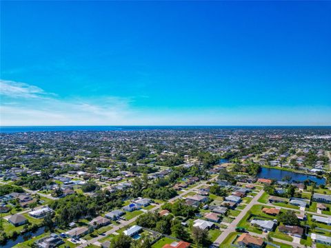 A home in PORT CHARLOTTE