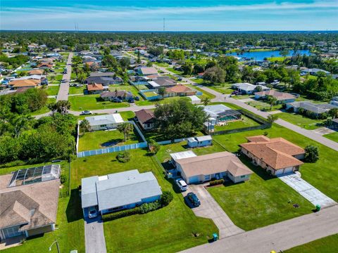 A home in PORT CHARLOTTE