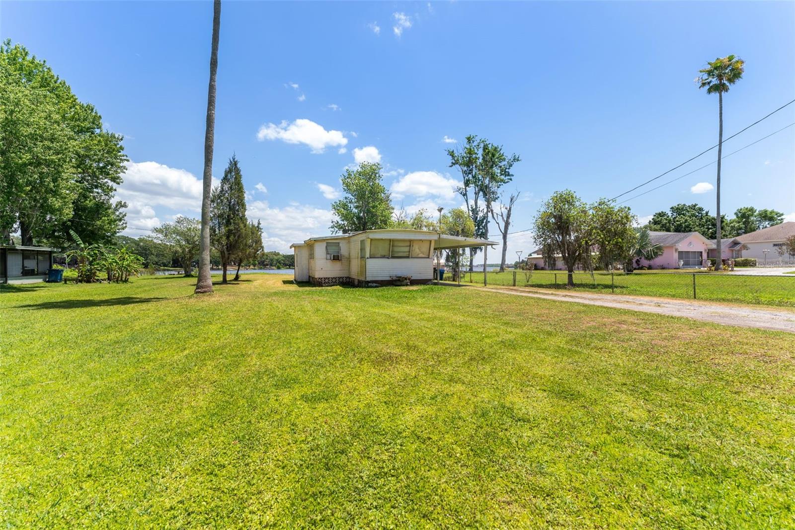 7558 BERKLEY ROAD