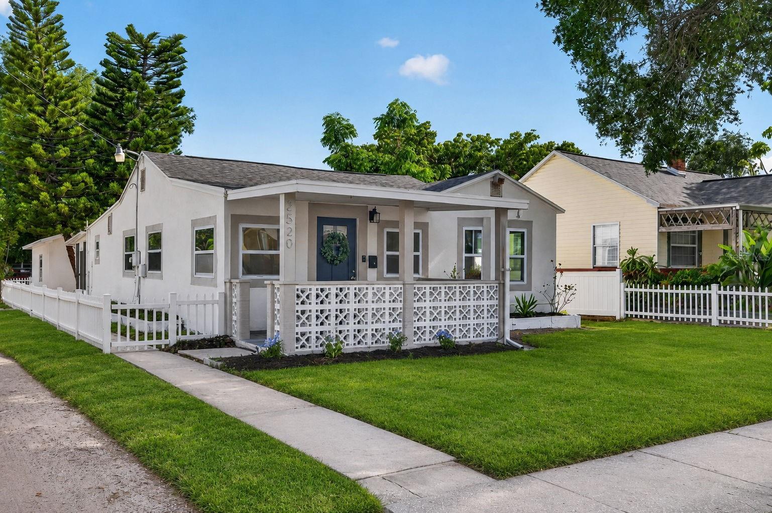 2520 15TH AVENUE N