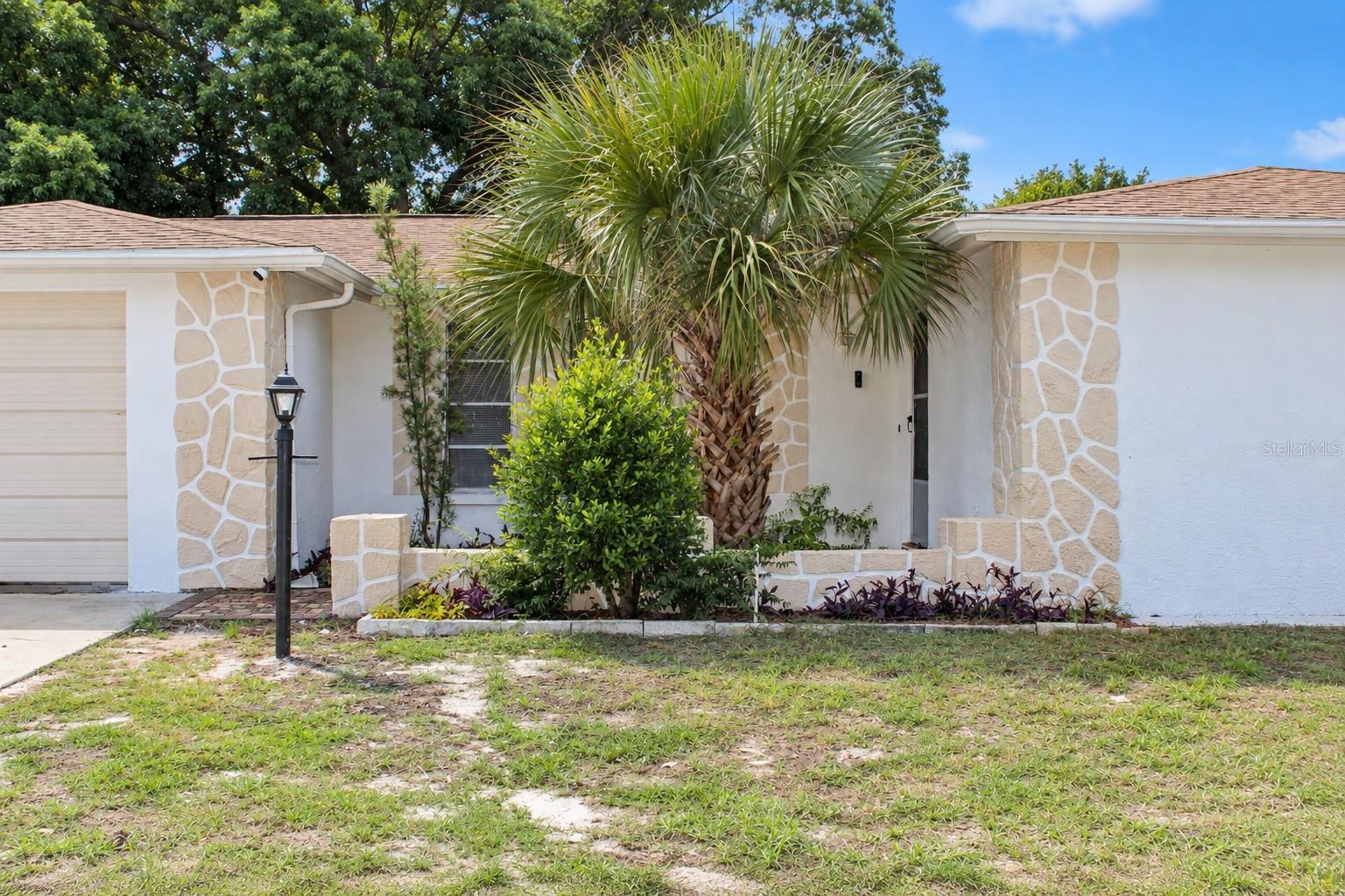 7904 JUDITH CRESCENT