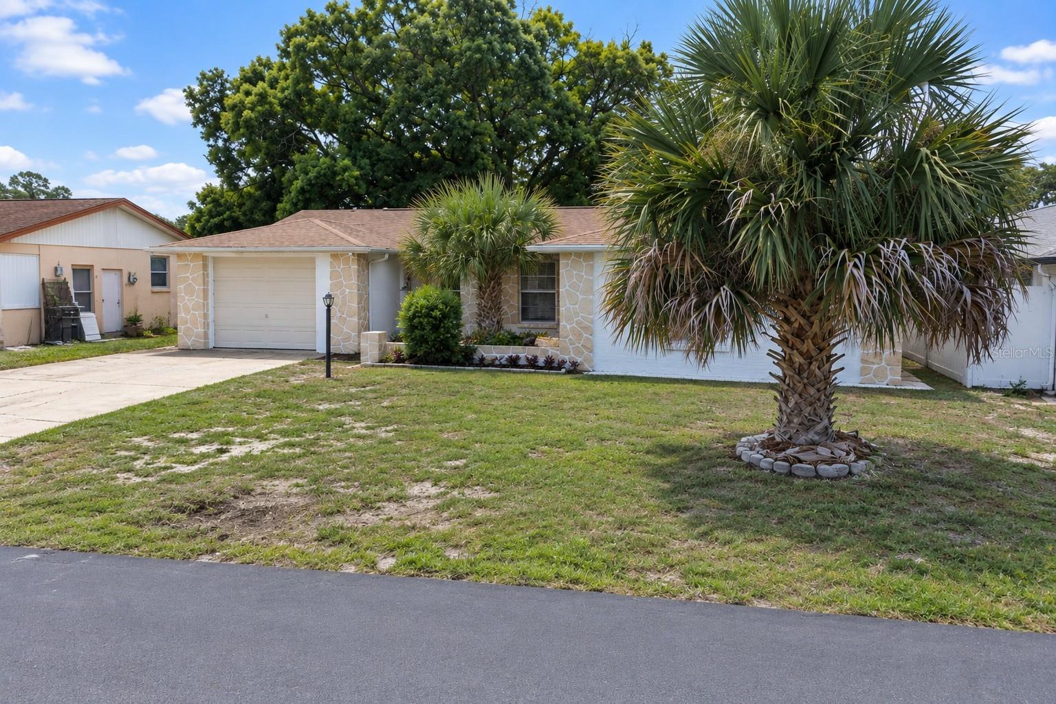 7904 JUDITH CRESCENT