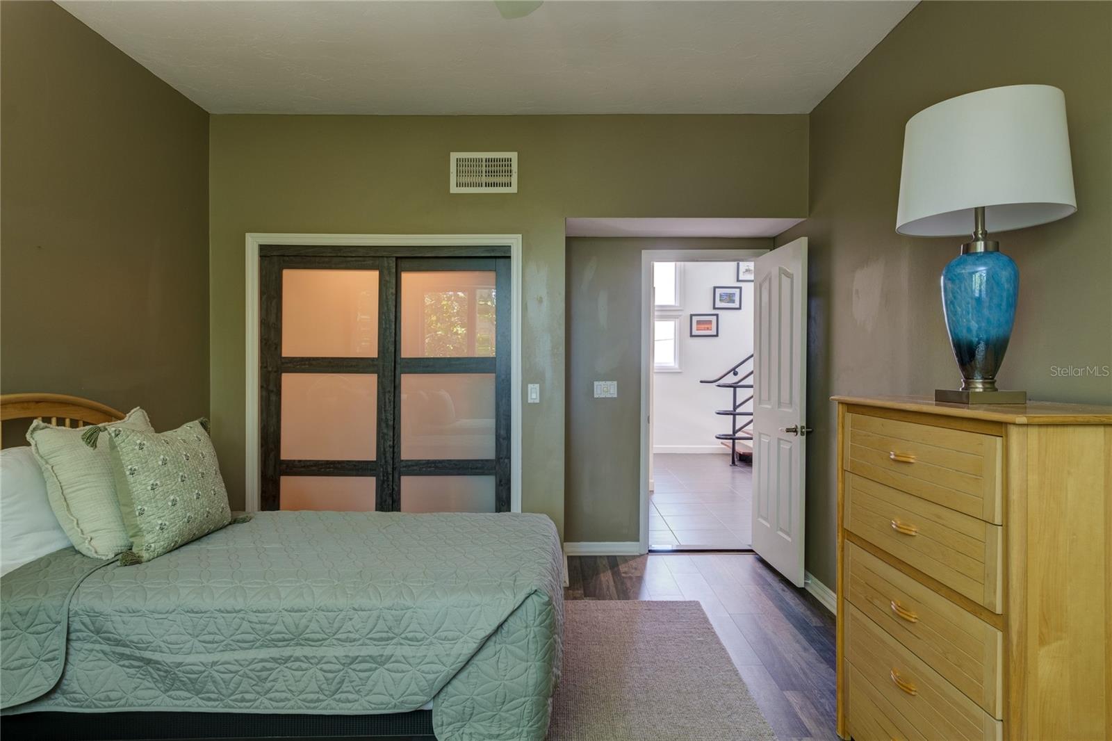 GEDNEY RICHARD H INC - Residential Lease