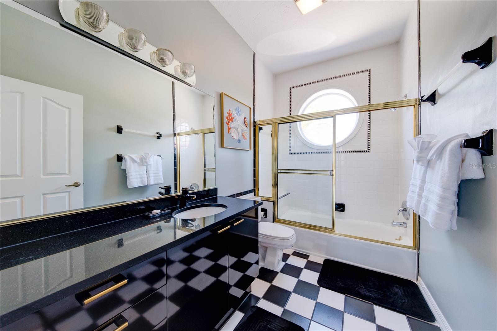 GEDNEY RICHARD H INC - Residential Lease