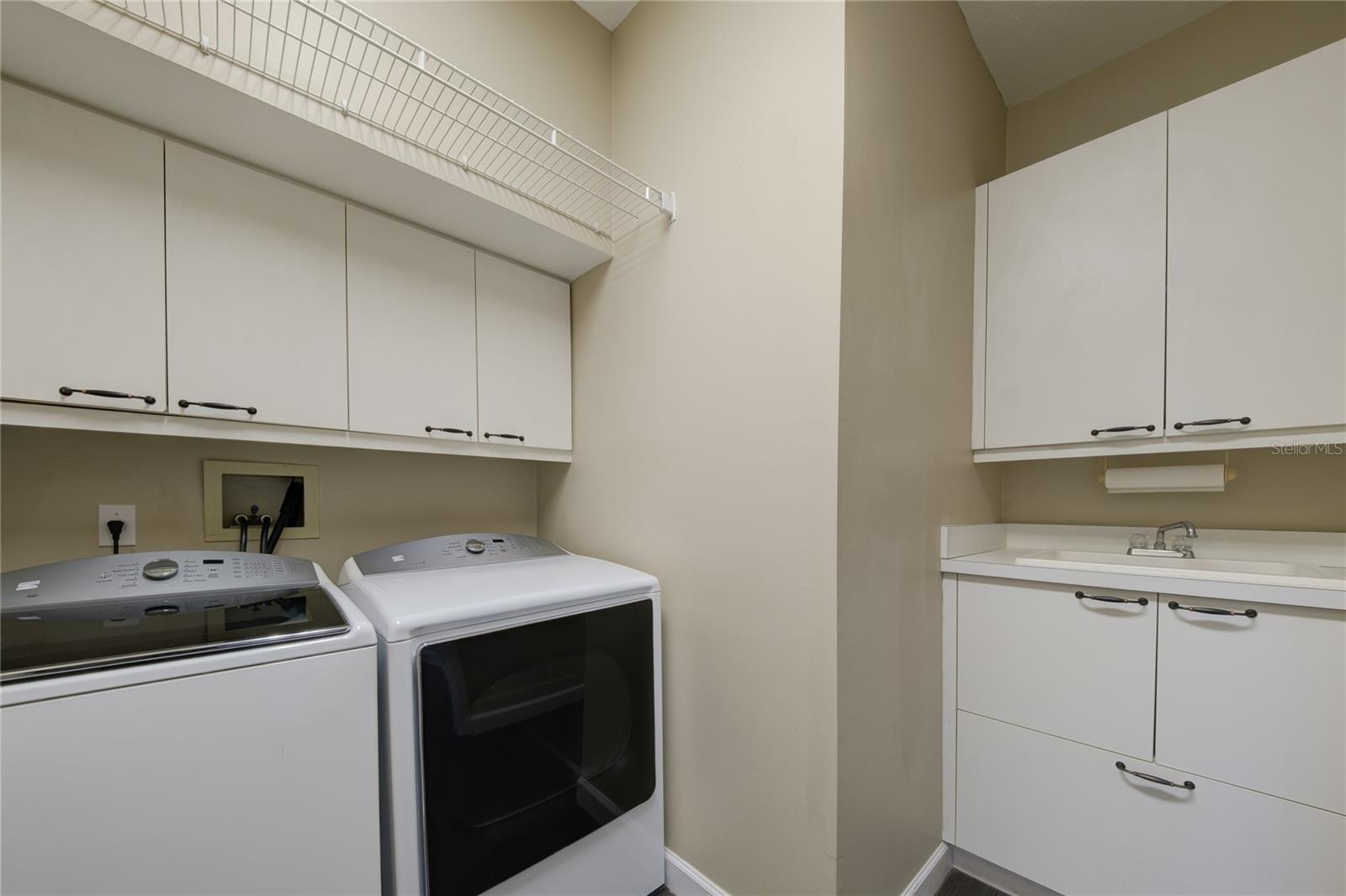 GEDNEY RICHARD H INC - Residential Lease