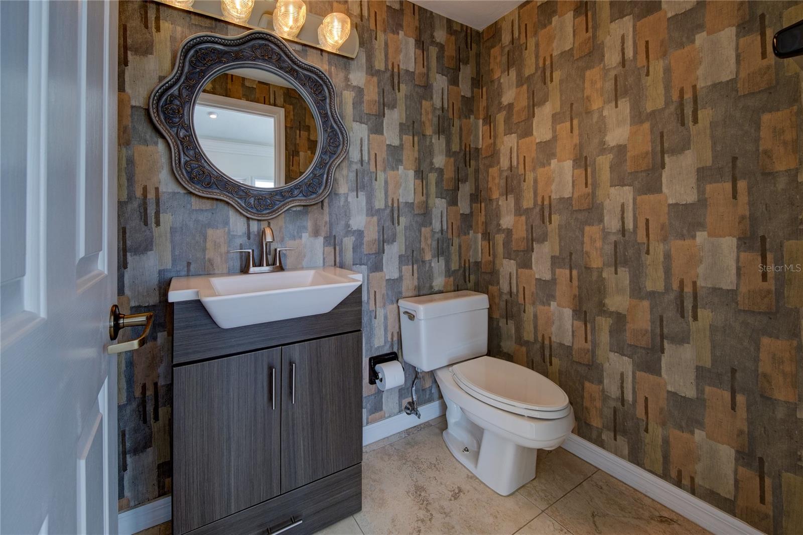 GEDNEY RICHARD H INC - Residential Lease