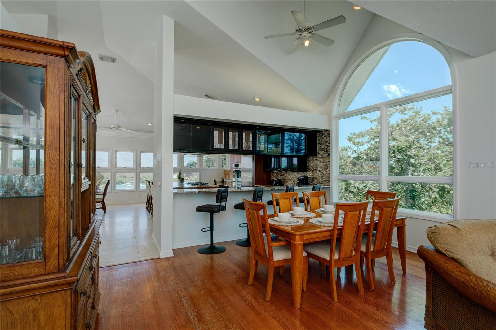 GEDNEY RICHARD H INC - Residential Lease