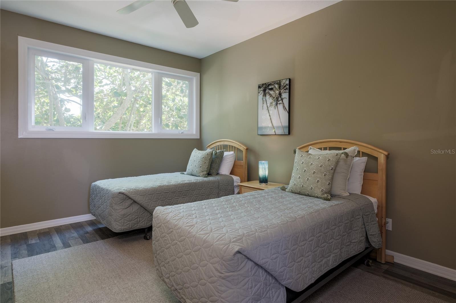 GEDNEY RICHARD H INC - Residential Lease