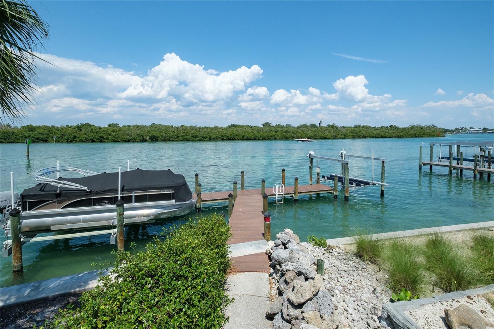 GEDNEY RICHARD H INC - Residential Lease
