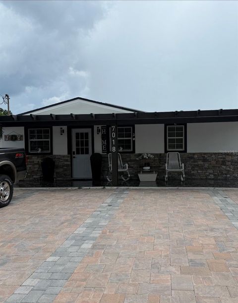 Photo of 7018 N Hale Avenue, Tampa, FL 33614 (MLS # TB8462448)