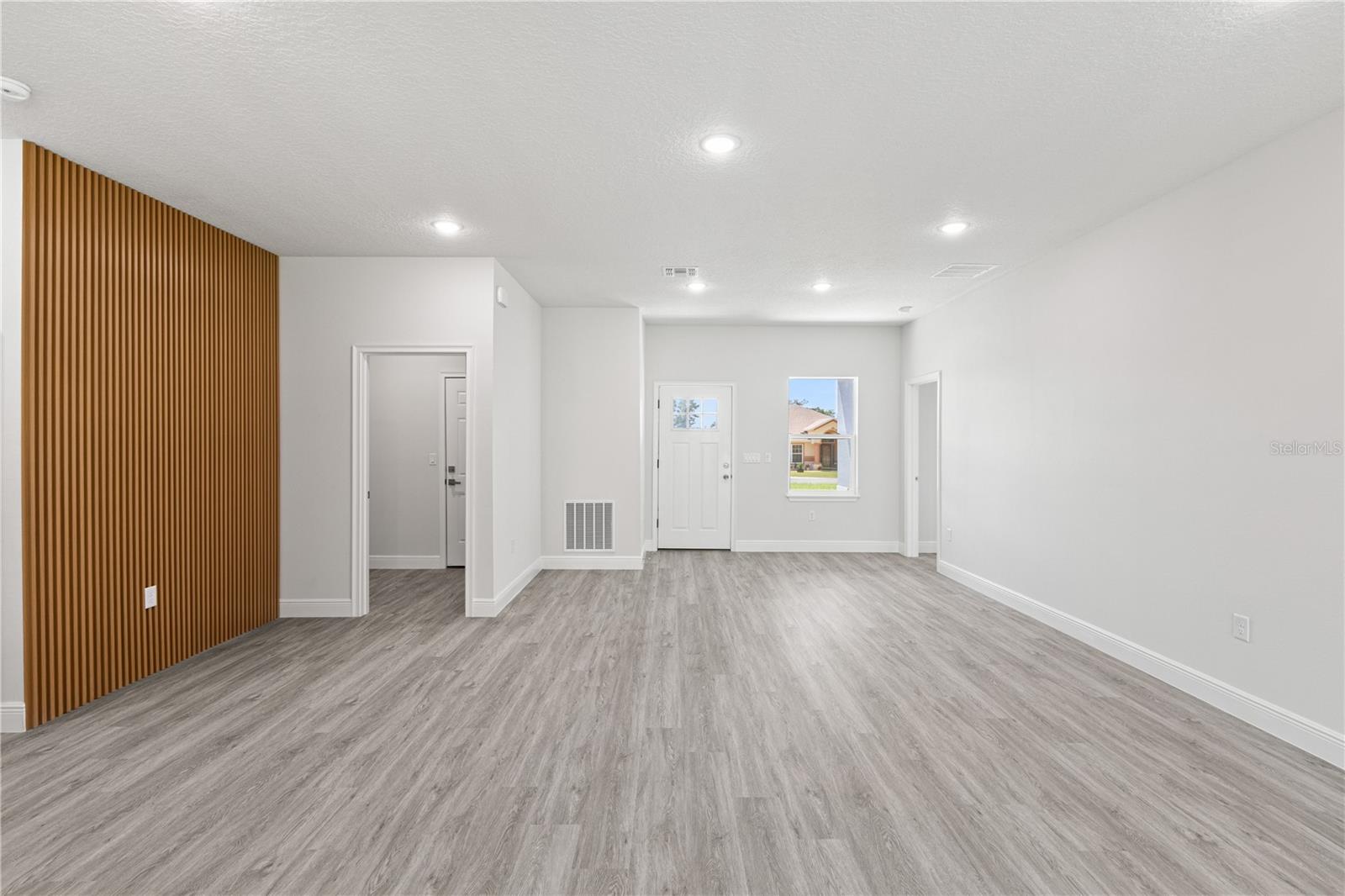 MARION OAKS UNIT 7 - Residential