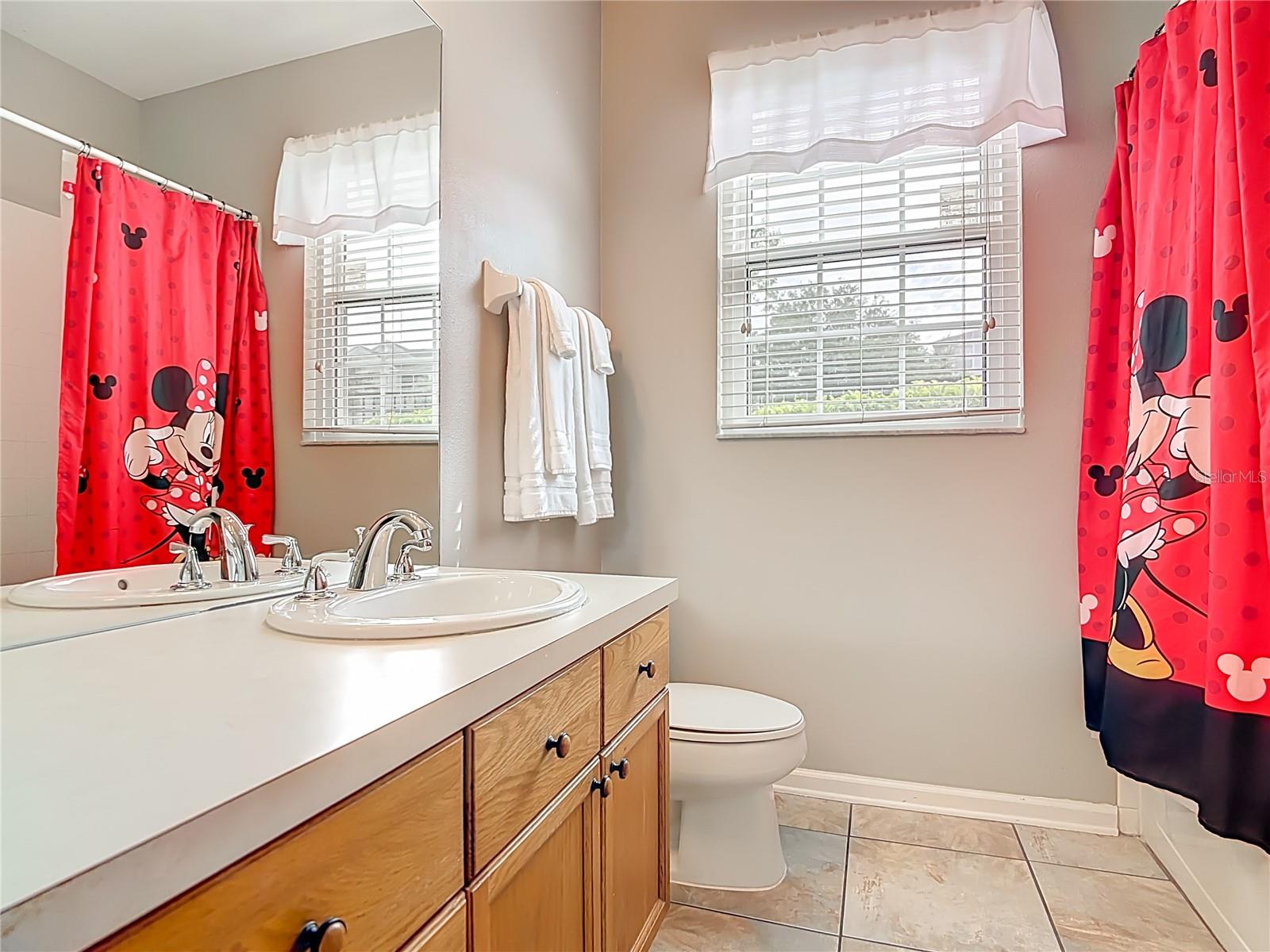 WYNDHAM PALMS CONDO PH 5 - Residential