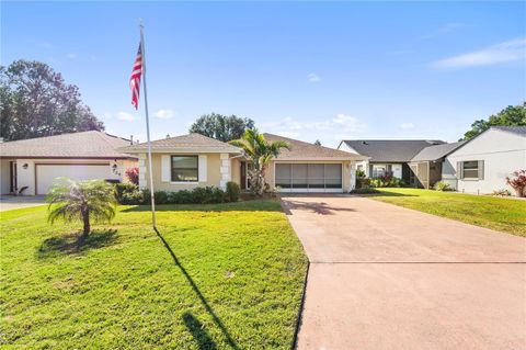 Photo of 731 Canberra Road, Winter Haven, FL 33884 (MLS # L4957294)