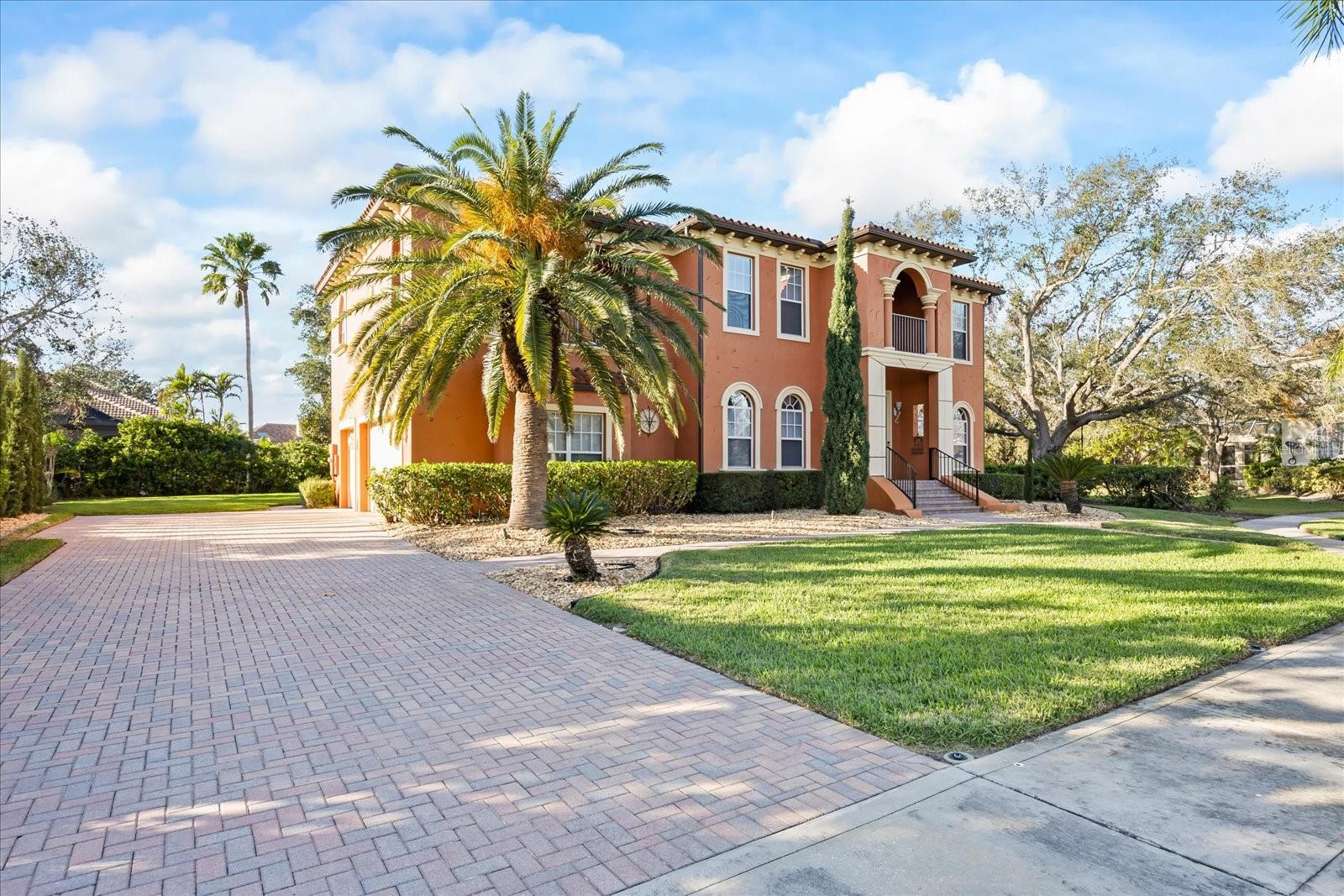 5910 LA ROSA LANE