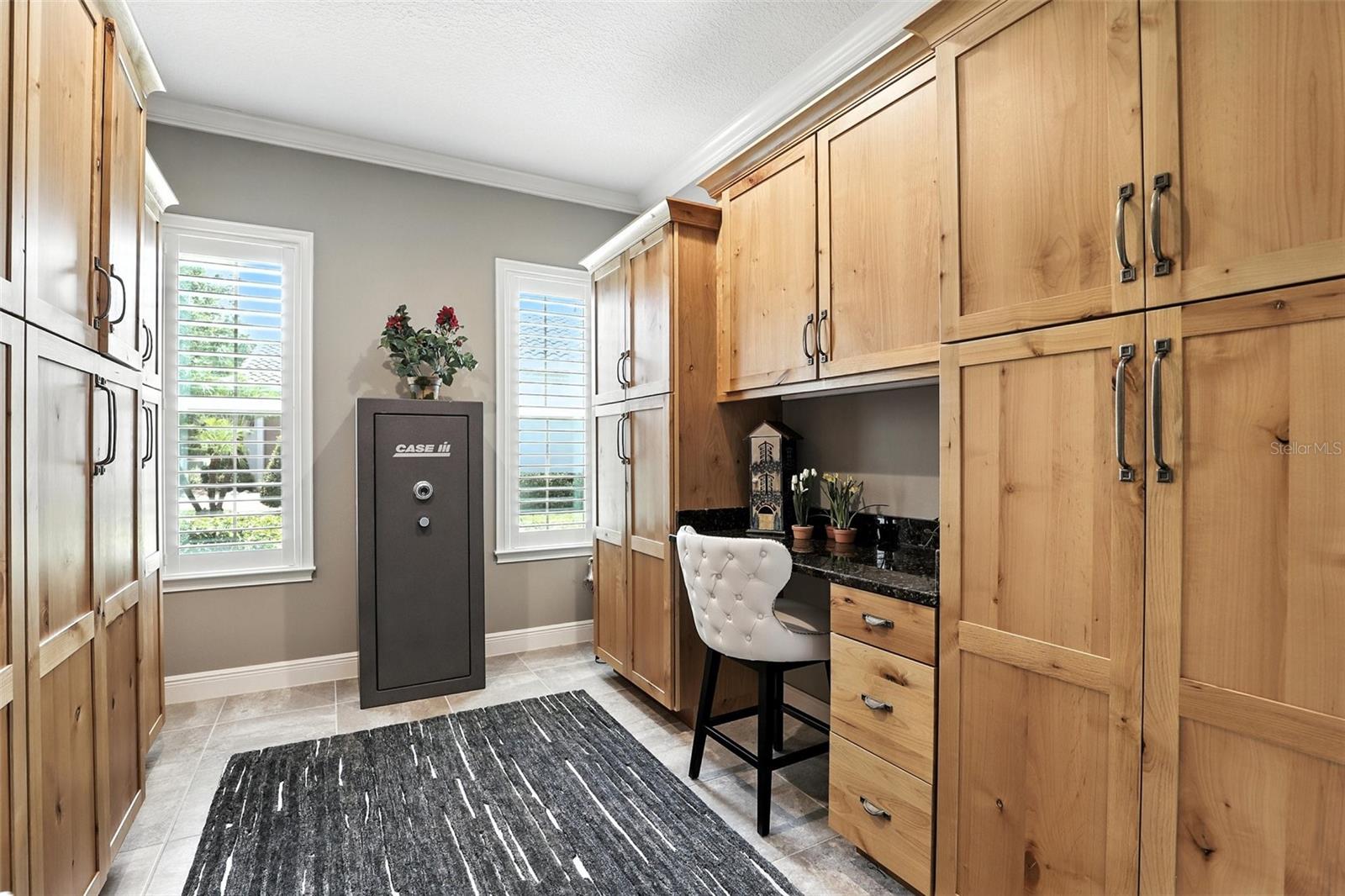 STEEPLE CHASE - Residential