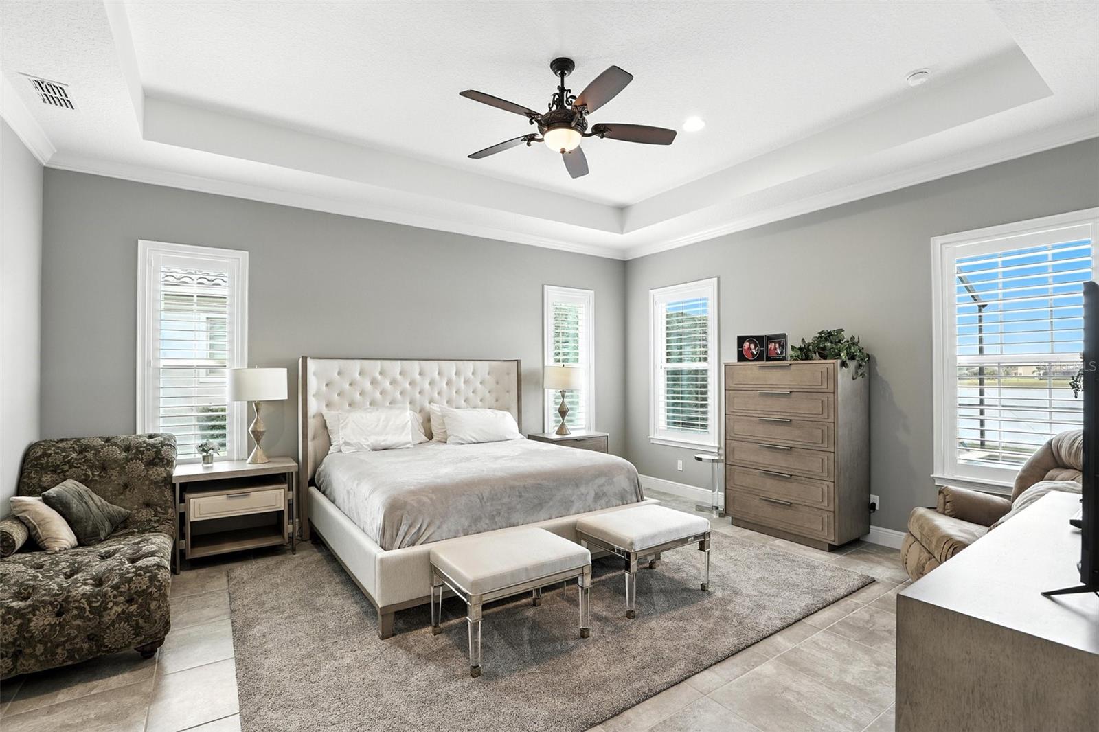 STEEPLE CHASE - Residential