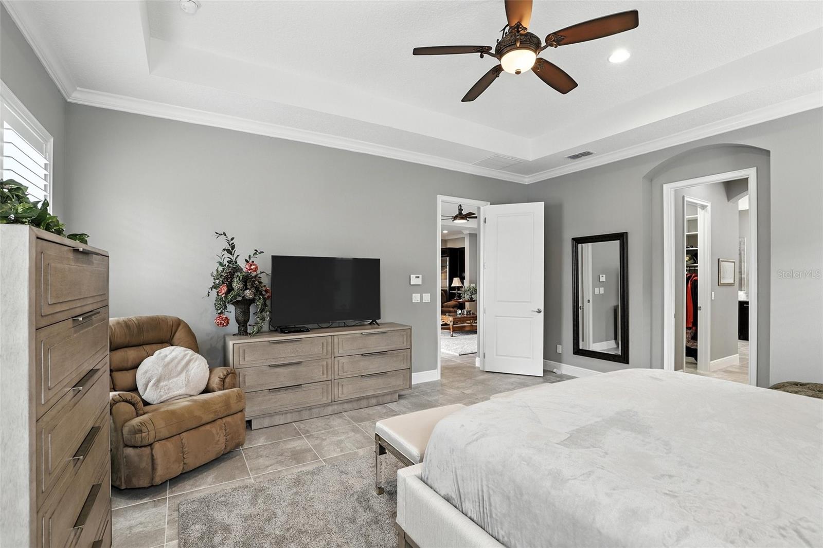 STEEPLE CHASE - Residential