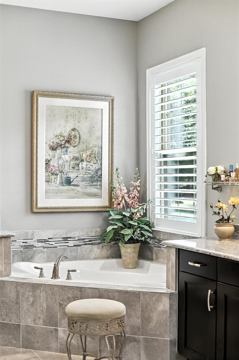 STEEPLE CHASE - Residential