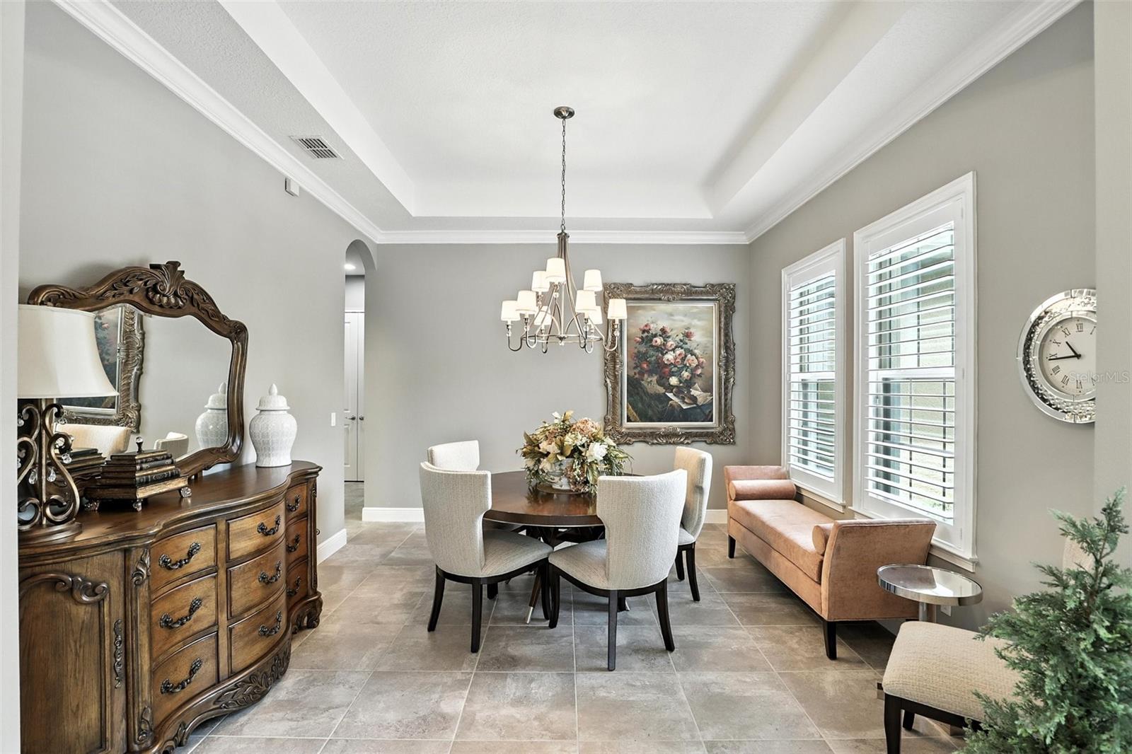 STEEPLE CHASE - Residential