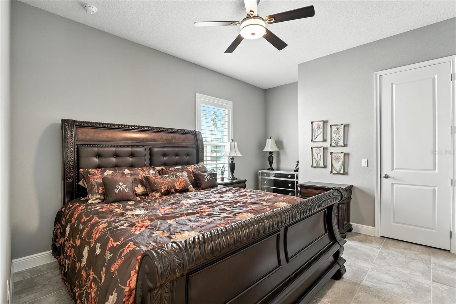 STEEPLE CHASE - Residential