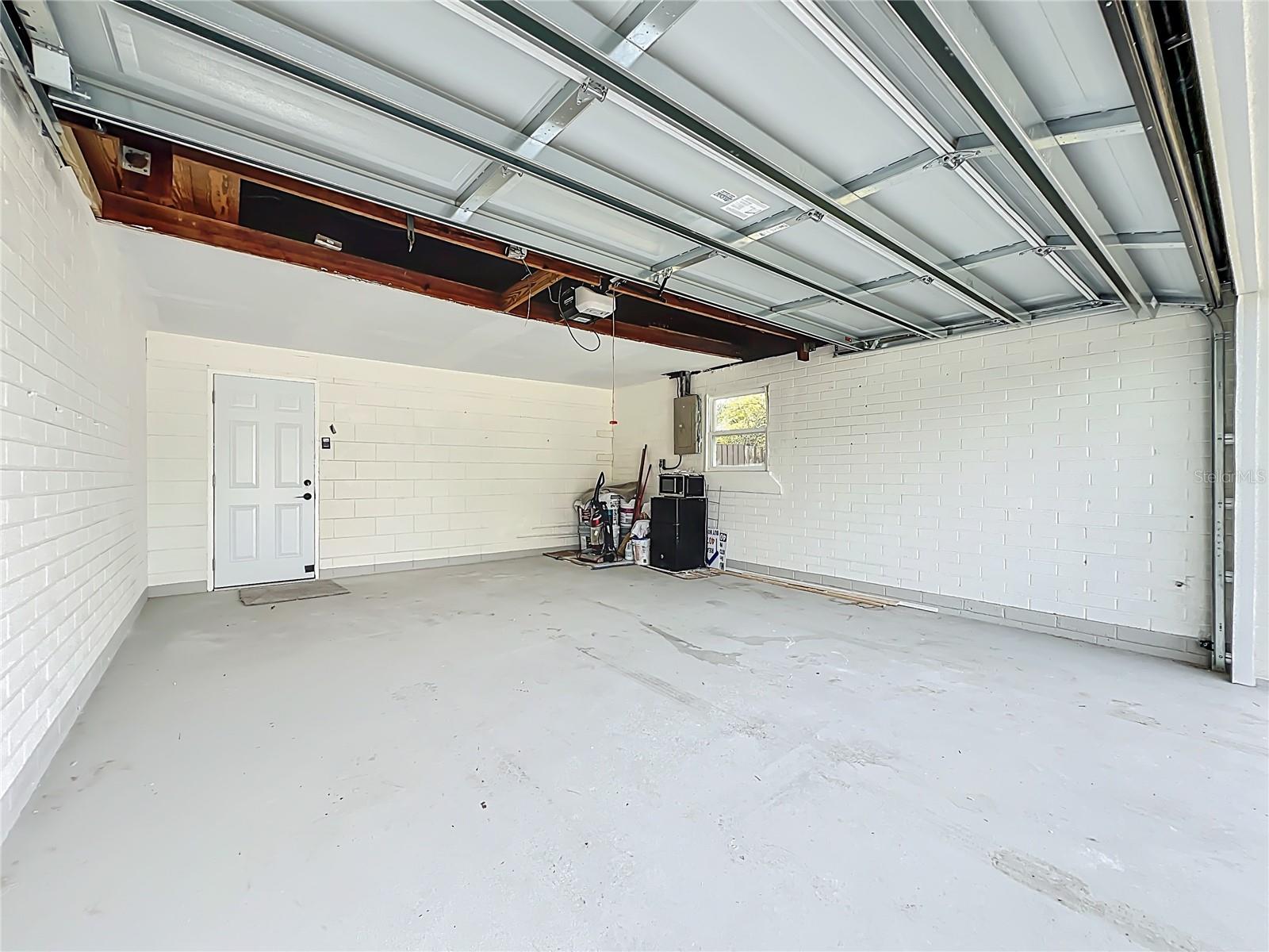 WEST SYLVAN SHORES - Residential