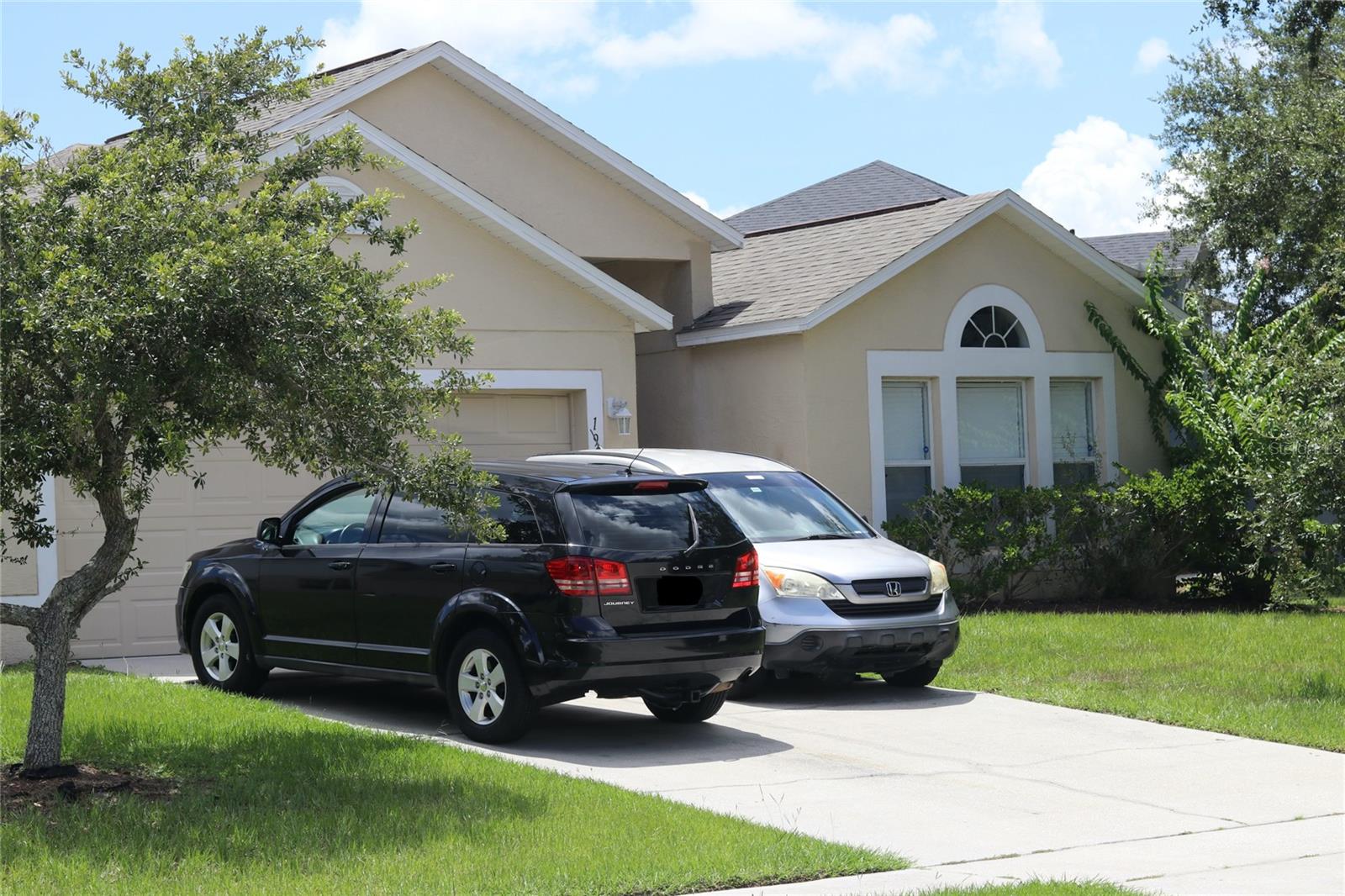 "Now available! Spacious 4 bedroom, 2 bath home for rent in Kissimmee, perfect for comfortable everyday living. The open floor plan offers a bright living area and a kitchen with plenty of counter space and storage. All bedrooms are generously sized, giving everyone their own space. Just minutes from Disney World, this home keeps you close to the magic while still offering peace and privacy. Convenient access to shopping, dining, schools, and major highways makes commuting a breeze. Move-in ready—schedule your showing today!"