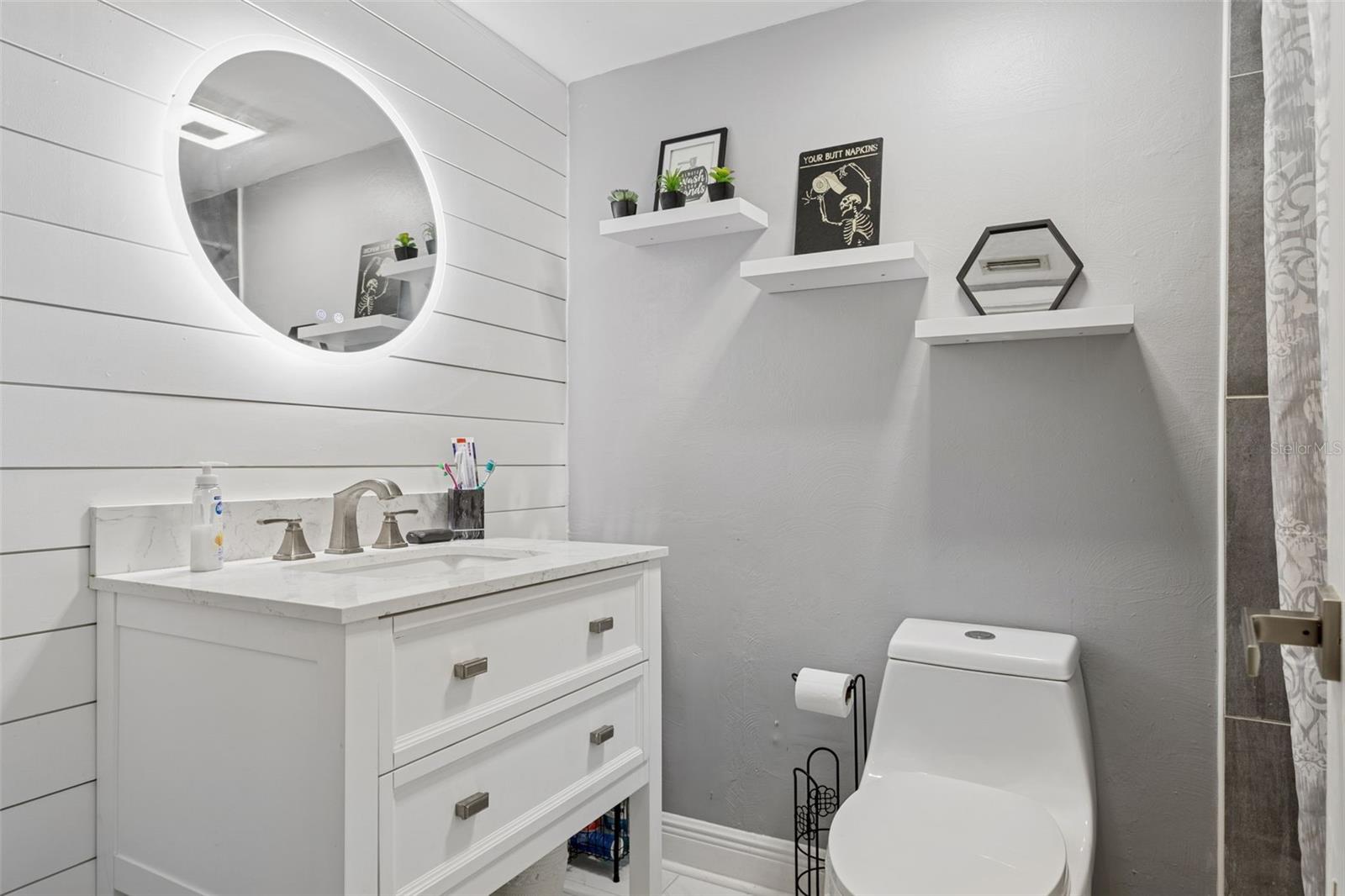 OAK MONT WOODS - Residential