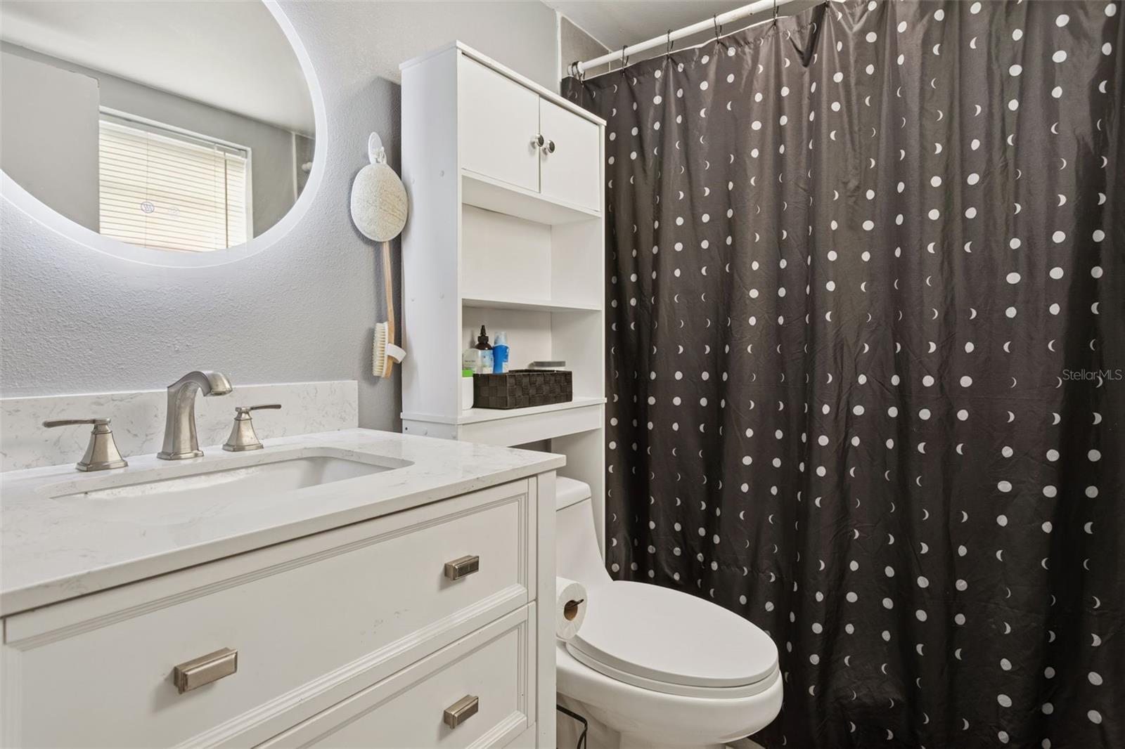 OAK MONT WOODS - Residential