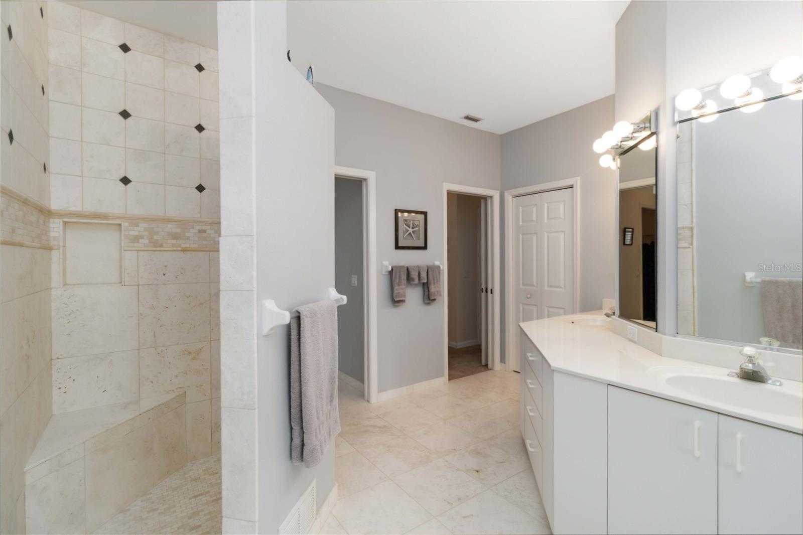 CALUSA LAKES UNIT 2 - Residential
