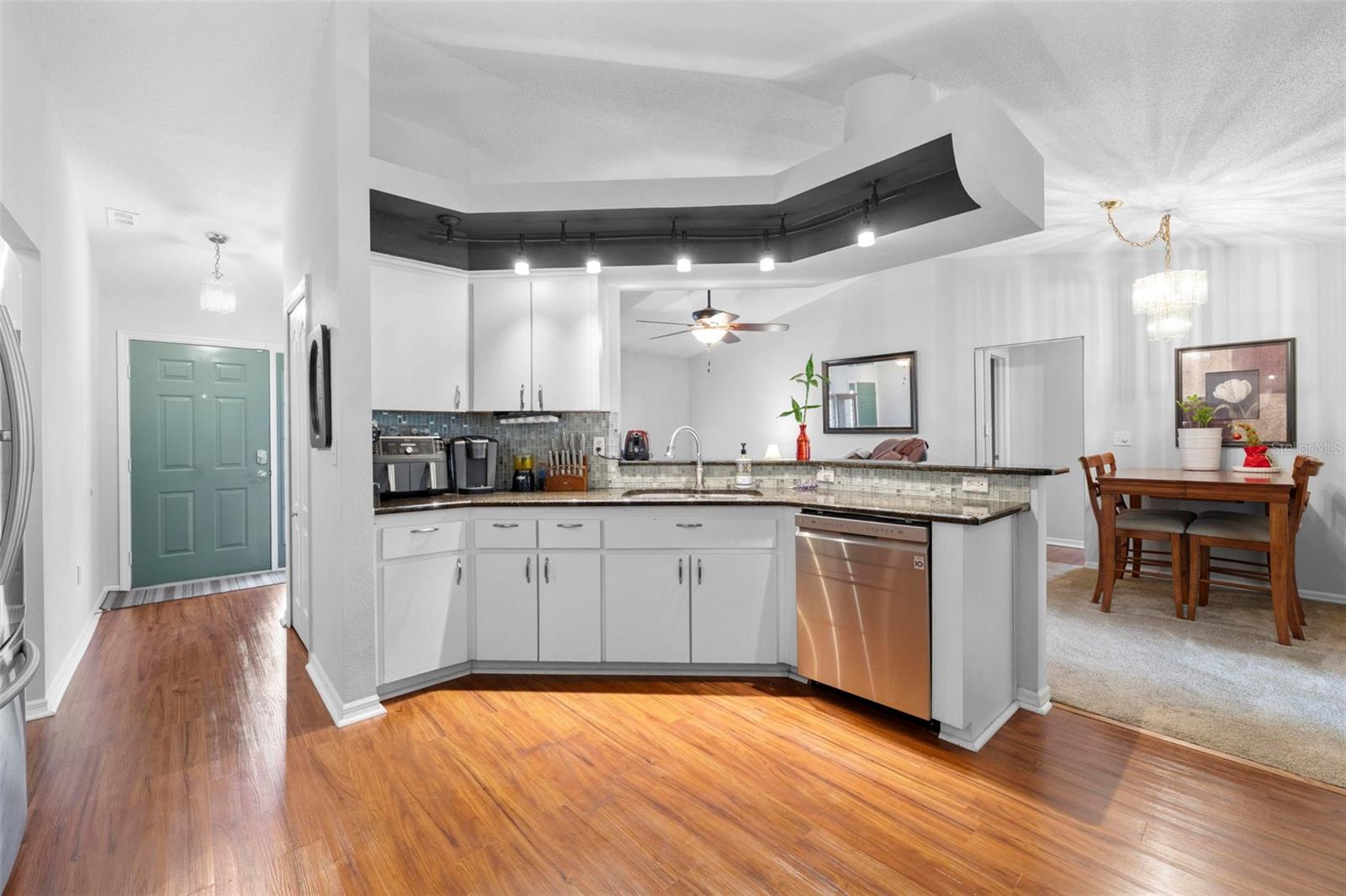 SPRING HILL - Residential