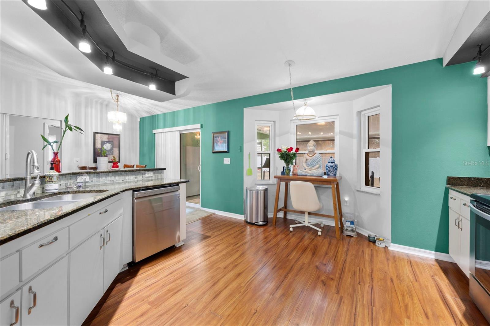 SPRING HILL - Residential