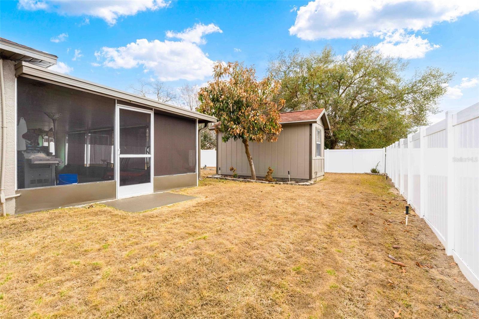 SPRING HILL - Residential