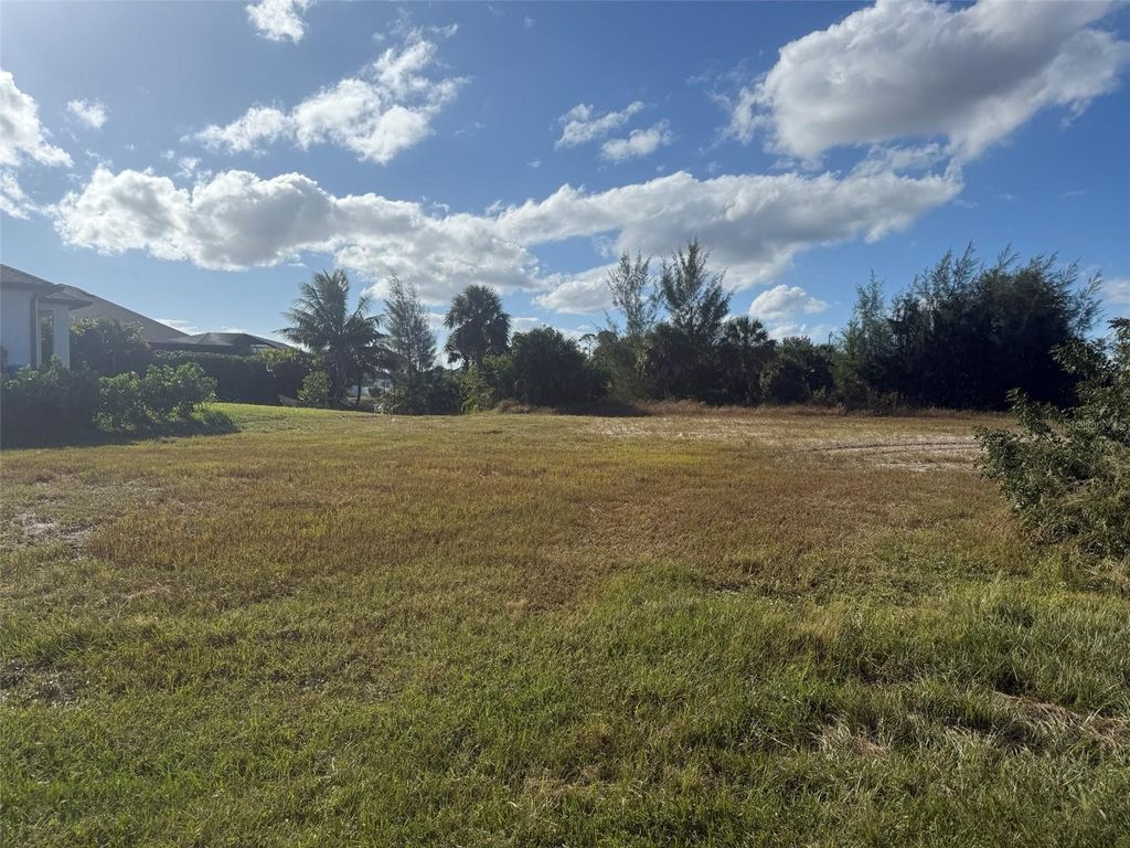 Photo of 3706 NE 17th Avenue, Cape Coral, FL 33909 (MLS # OK225664)