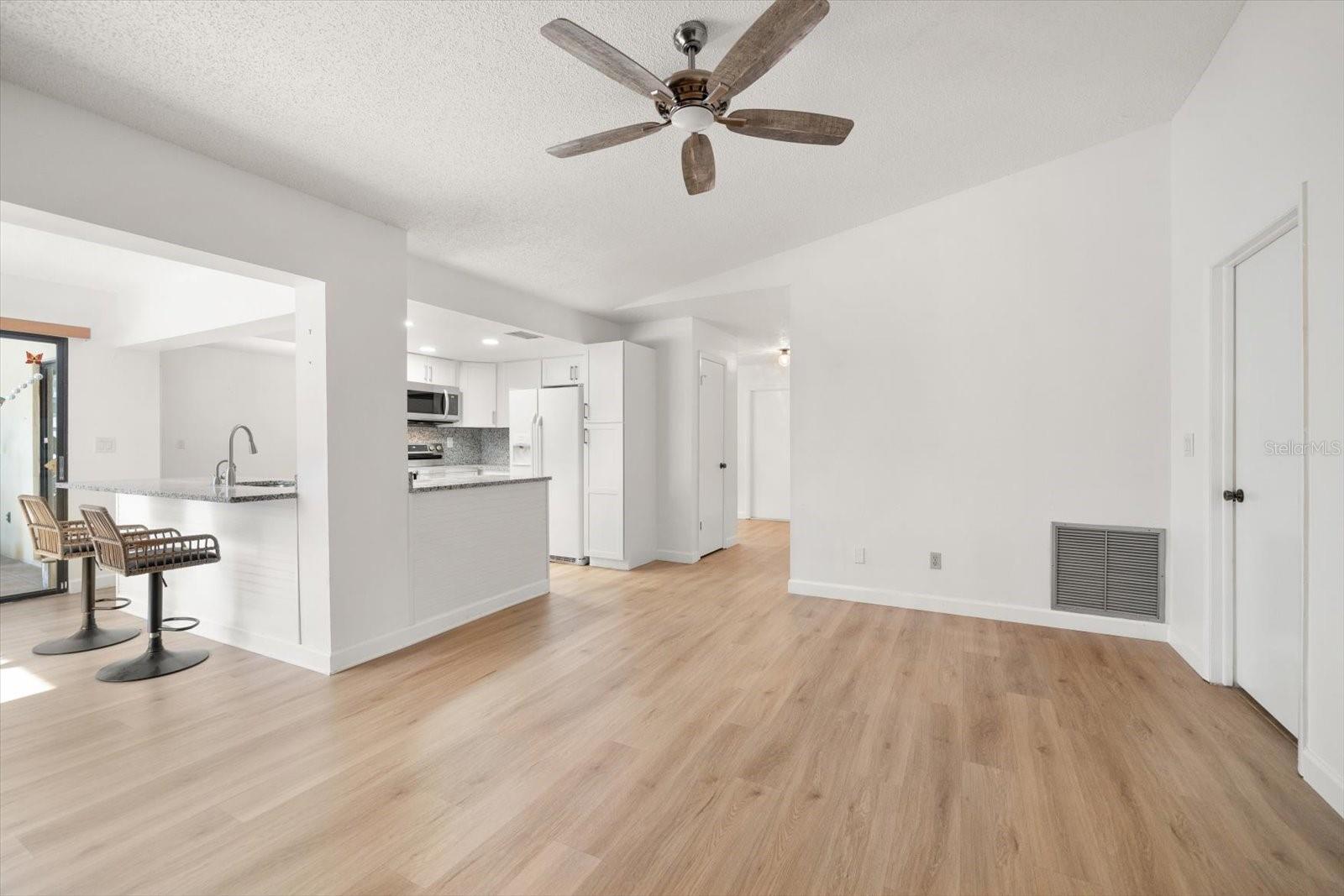 LAKE PARK ESTATES - Residential