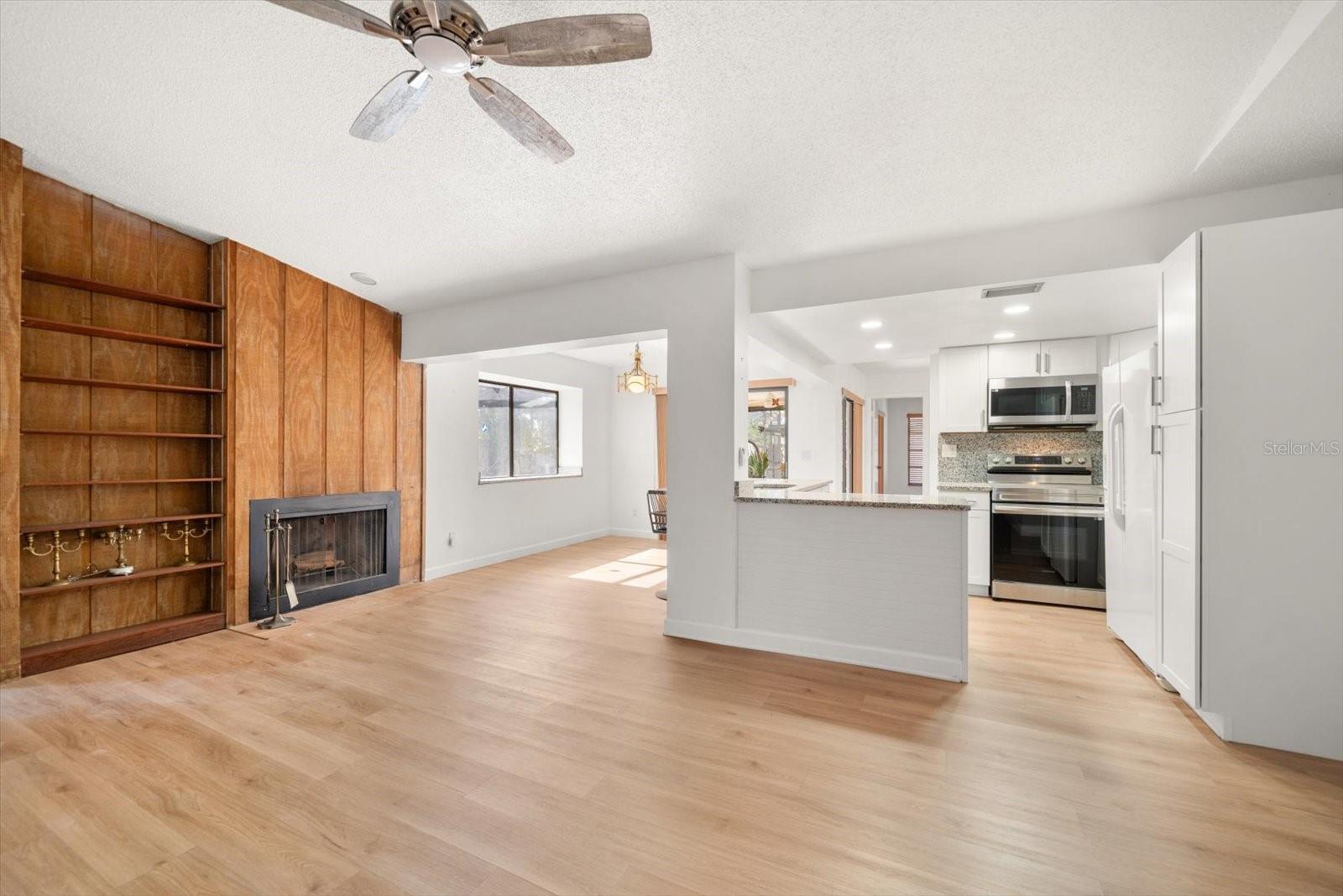 LAKE PARK ESTATES - Residential