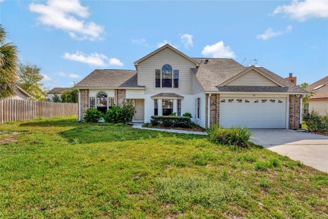 Photo of 975 Cross Cut Way, Longwood, FL 32750 (MLS # O6290517)