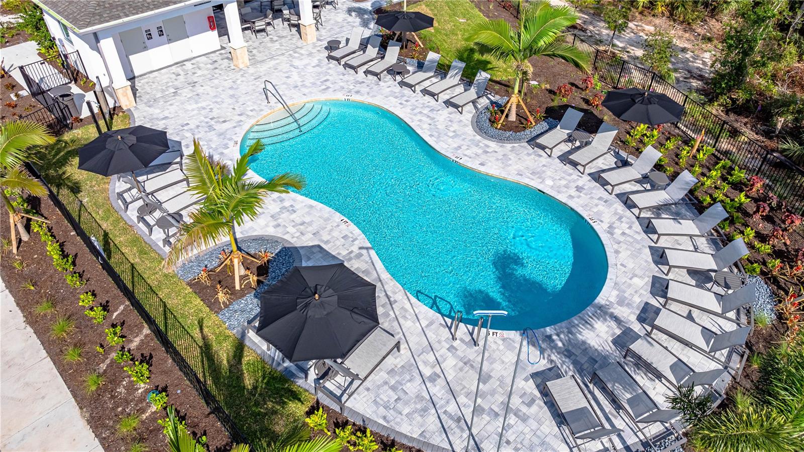 TOWNS AT TIBURON - Residential