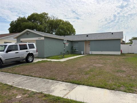 Photo of 1035 Pine Ridge Circle, Brandon, FL 33511 (MLS # TB8508570)