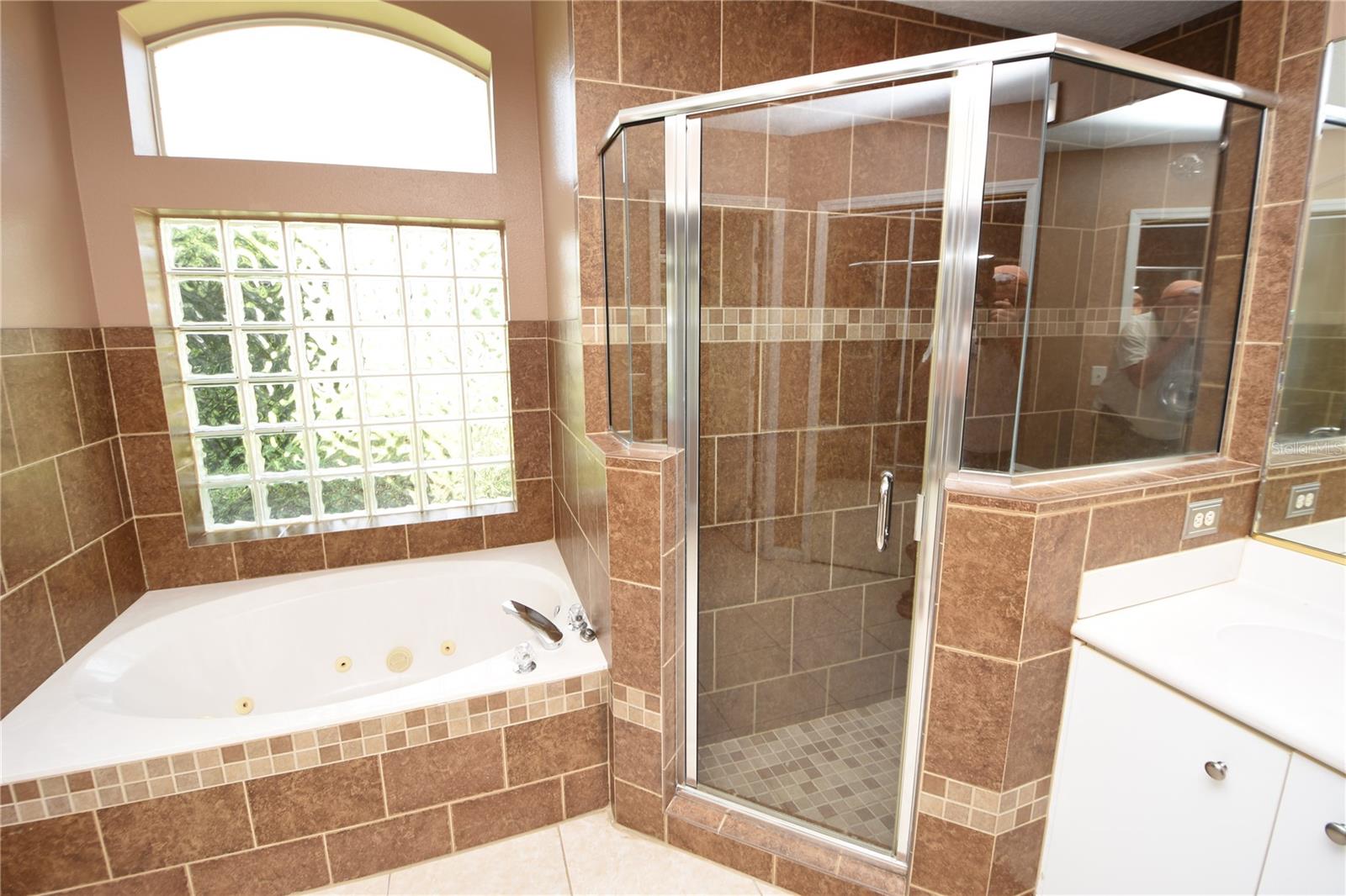 BELLE TERRE - Residential Lease