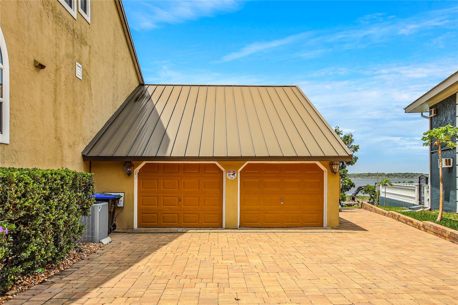 SOUTH BAY - Residential