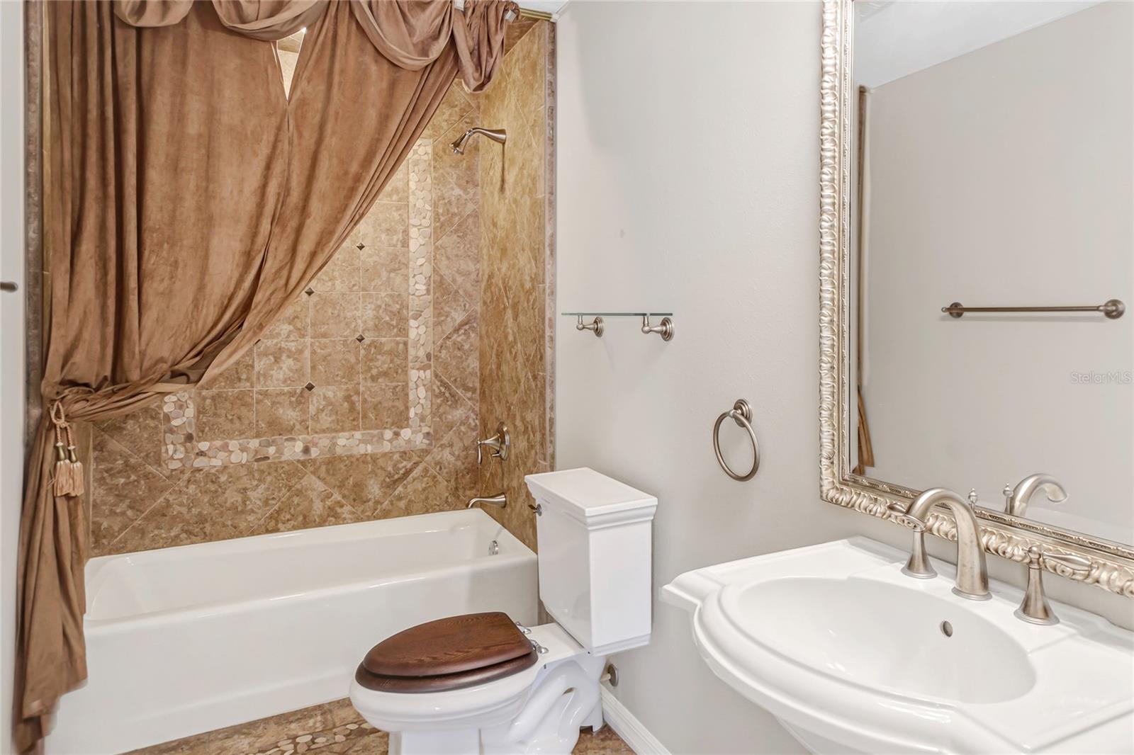 SOUTH BAY - Residential